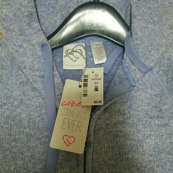 Top - Picture 3 of 4